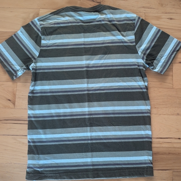 Men's Oakley T-shirt Shirt - Picture 2 of 6